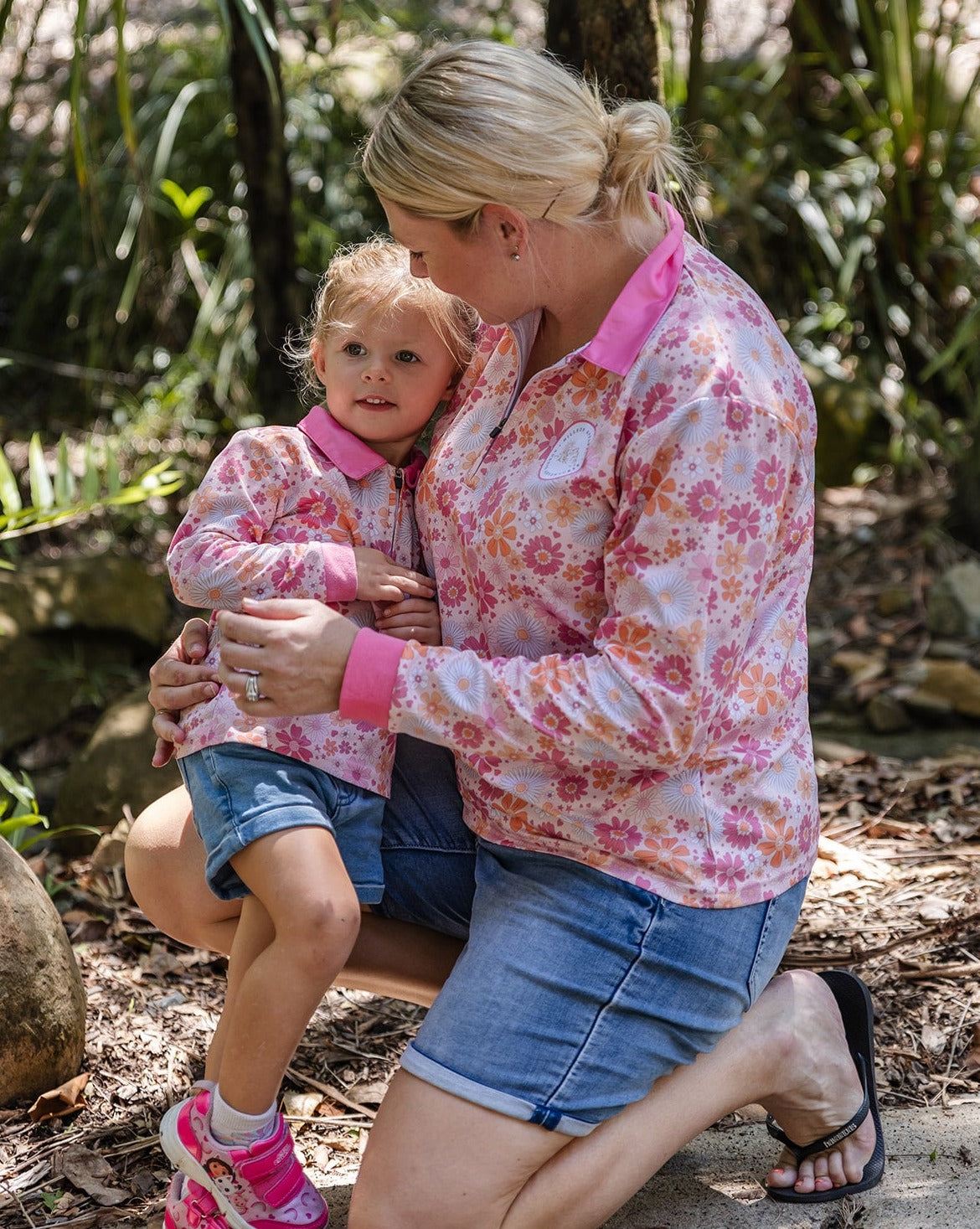 OLD LOGO - Women's SPRING FLORAL Fishing Shirt